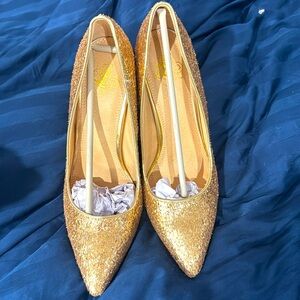 BNIB Gold Glitter Pointy Toe Heels Size 9 Party
